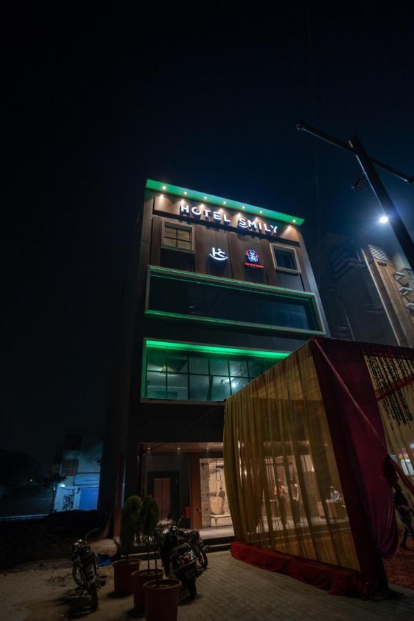 Hotel Smily Ludhiana Luaran gambar